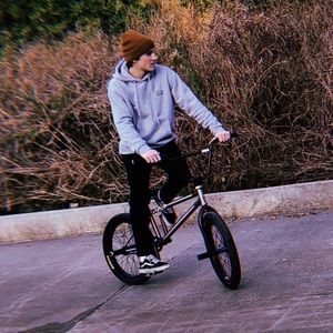 Meet your Posher, Tristen